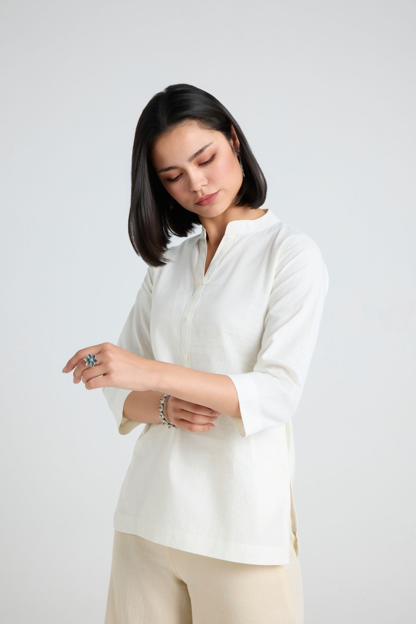 Eshani Linen Short Kurta