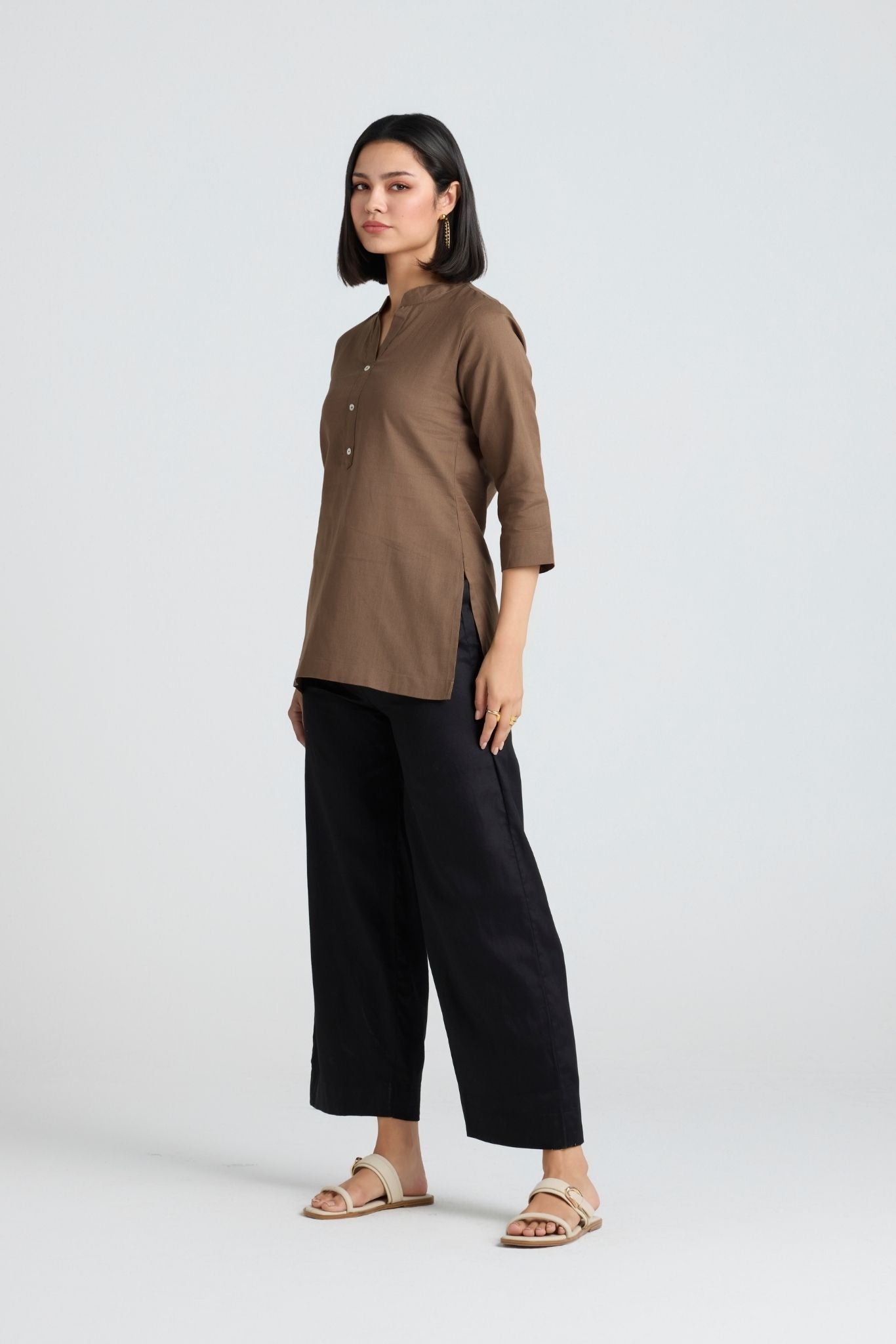 Ruhani Linen Short Kurta