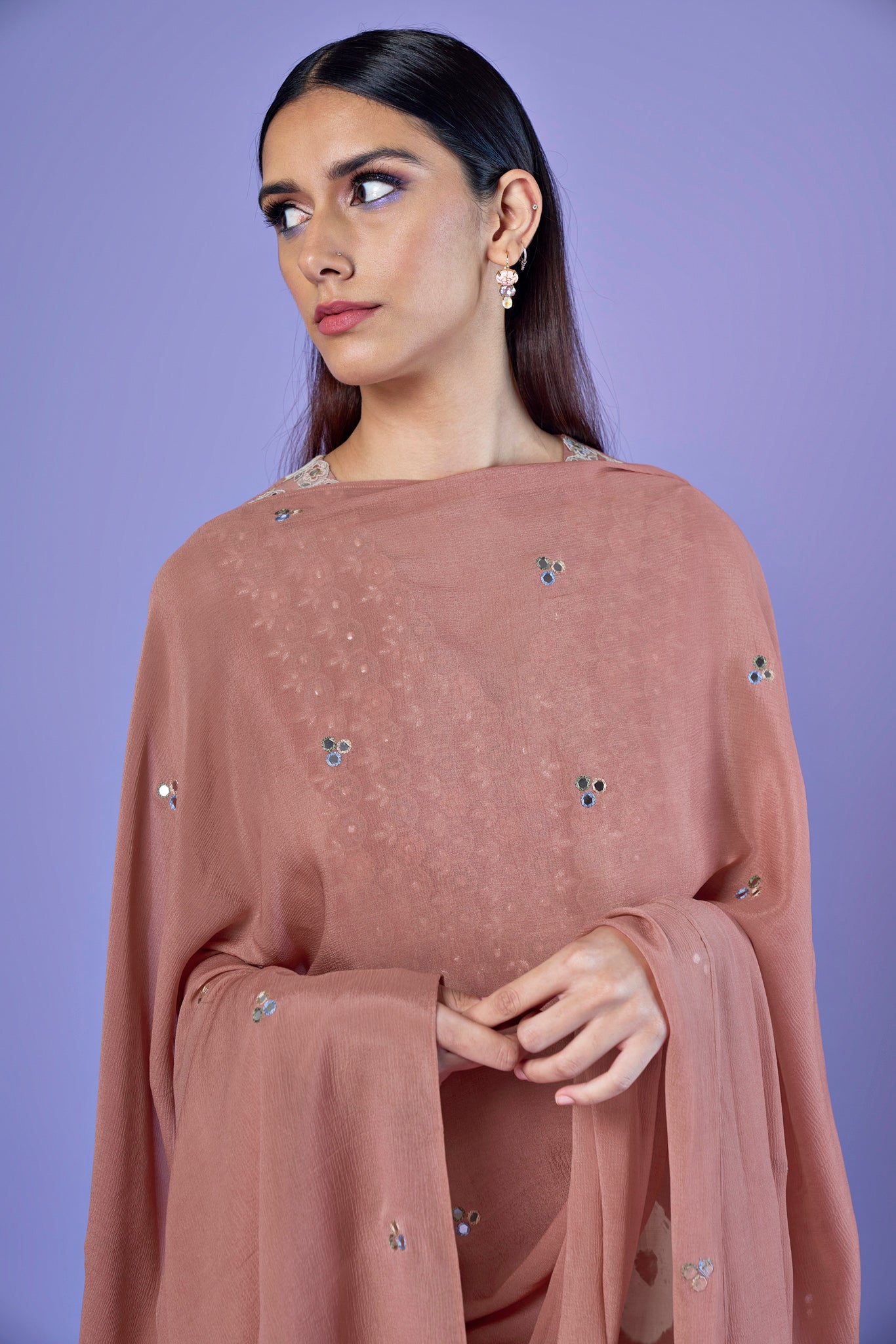 Gehraai Kurta Set