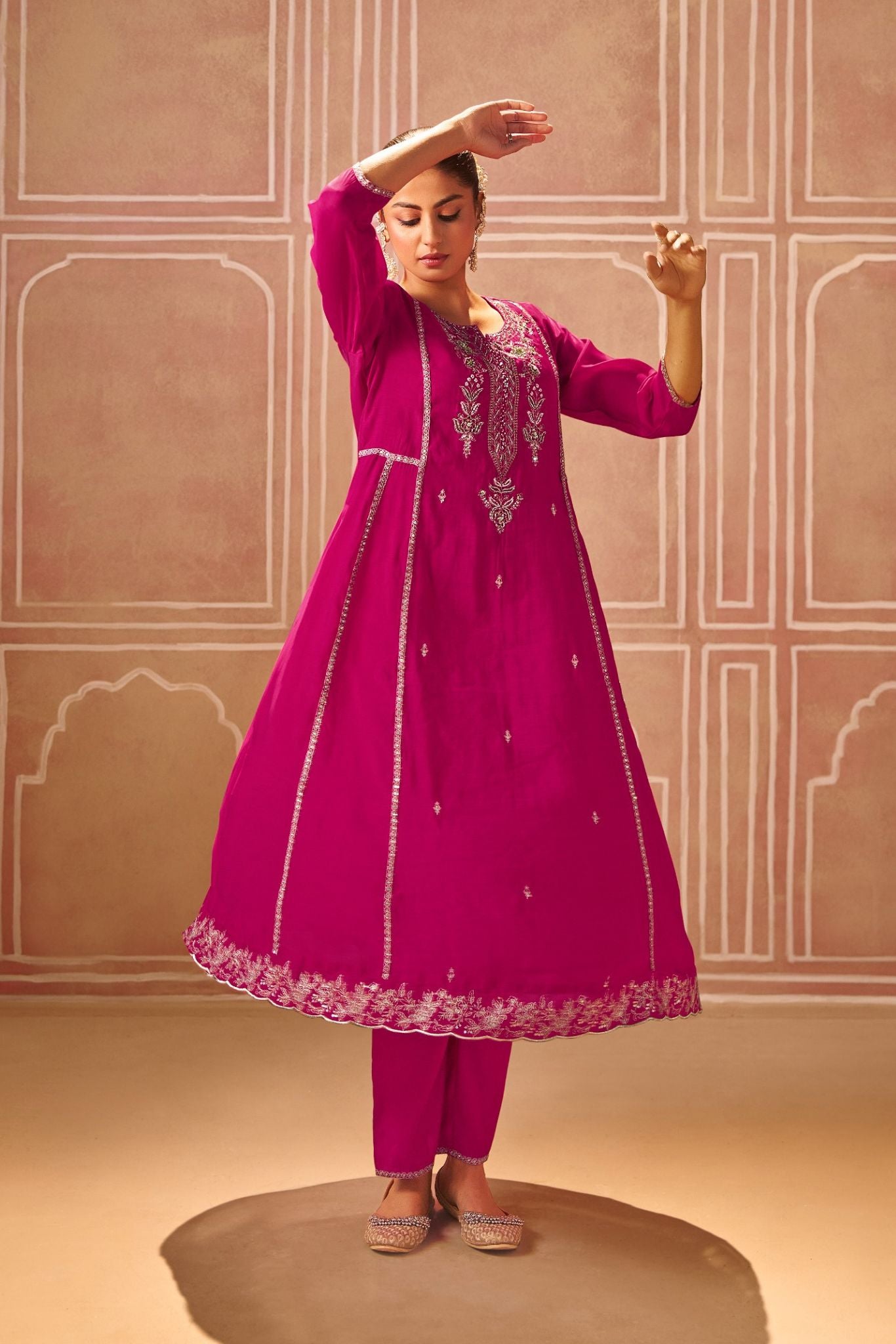 Zahra Embroidered Kurta Set