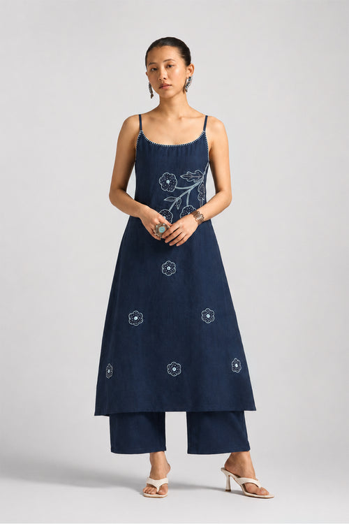 Eshan Embroidered Kurta Set