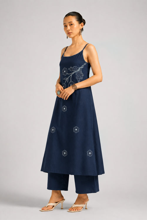 Eshan Embroidered Kurta Set