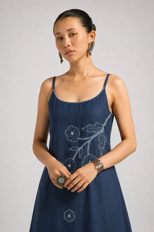 Eshan Embroidered Kurta Set