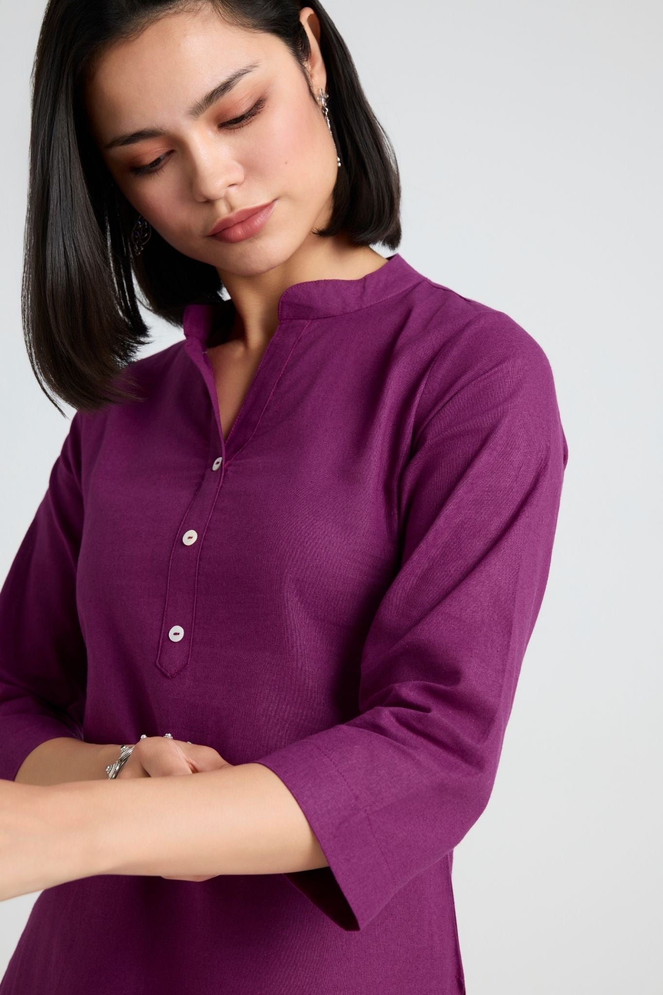 Bhuvika Linen Short Kurta