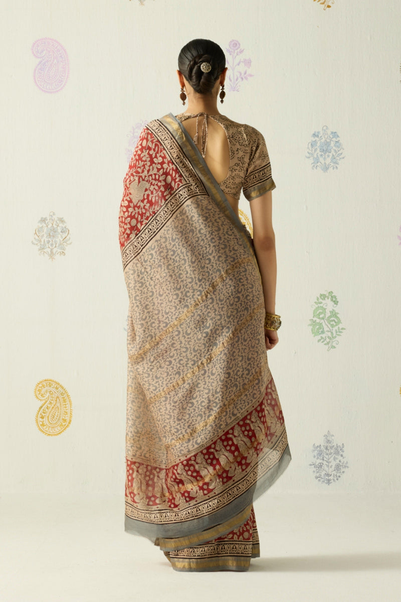 Devyani Saree