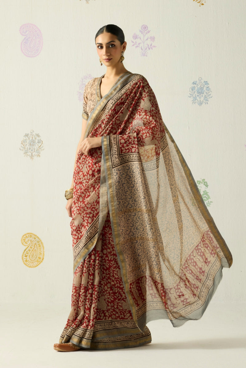Devyani Saree