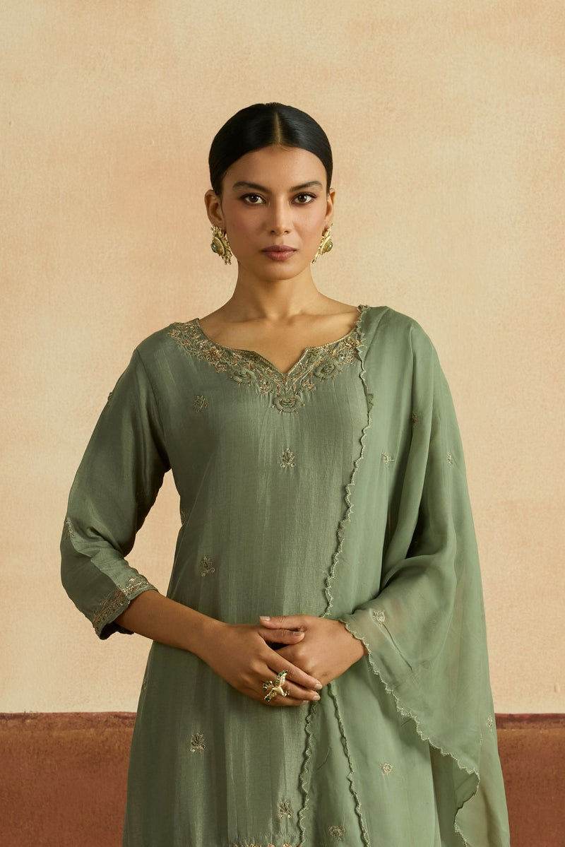 Priya Embroidered Kurta Set