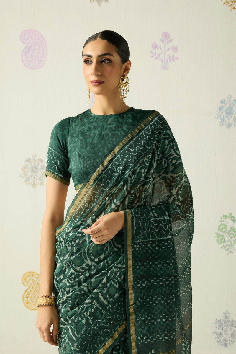 Navya Saree