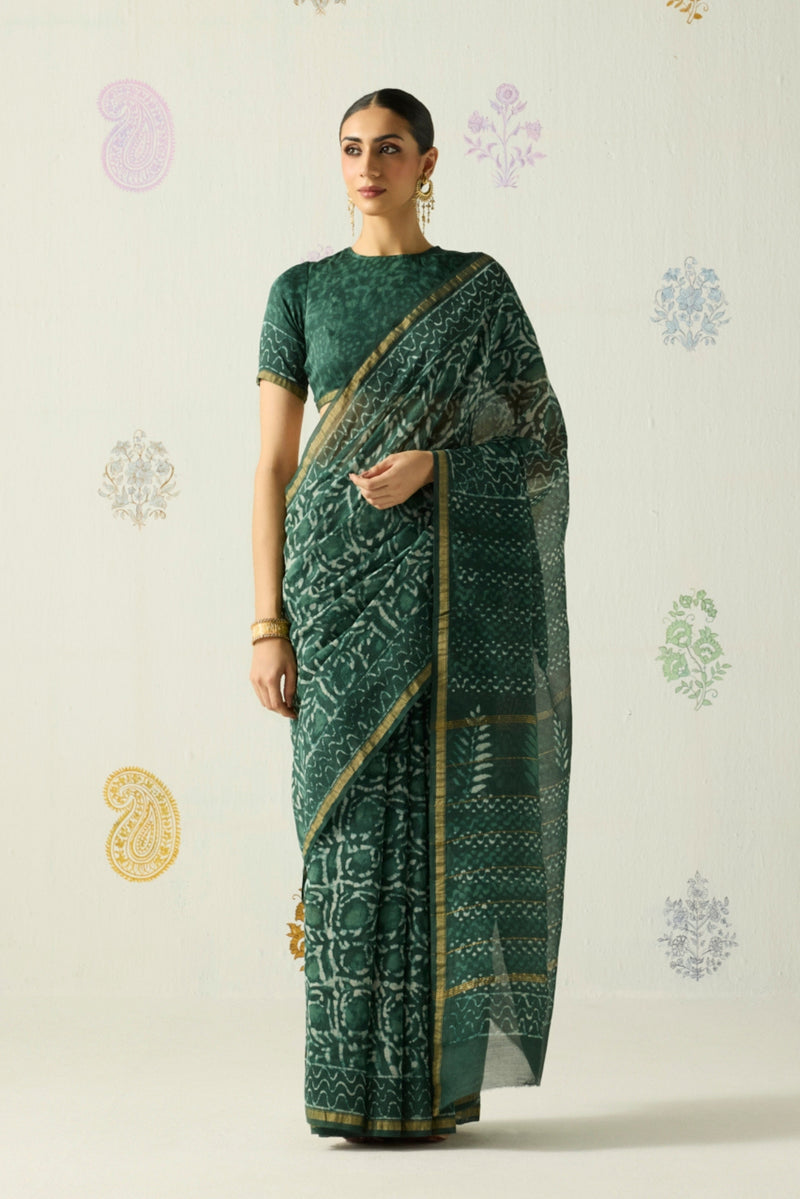 Navya Saree