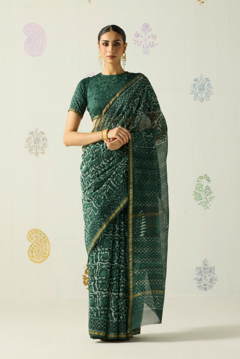 Navya Saree