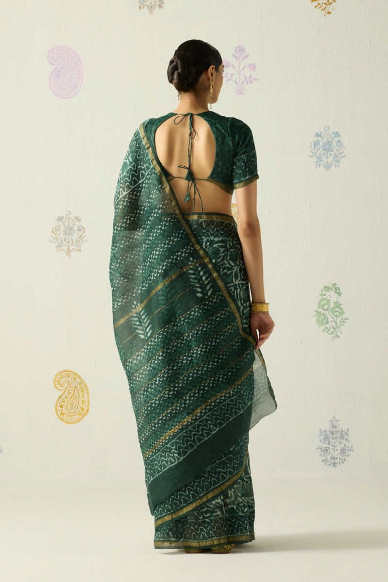 Navya Saree