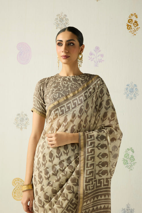 Mrinalini Saree