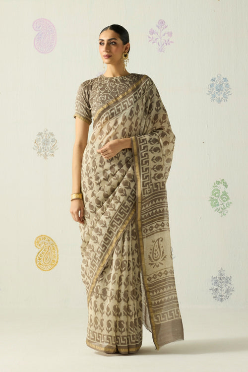 Mrinalini Saree