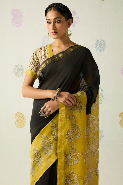 Devaki Saree