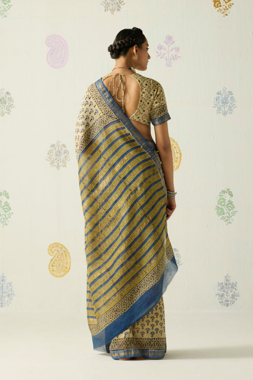 Janaki Saree