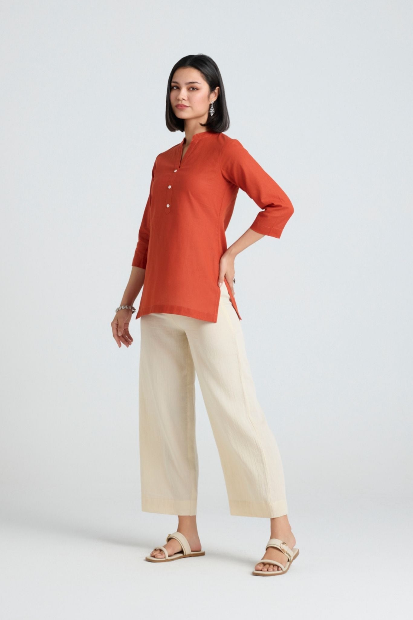 Aavya Linen Short Kurta