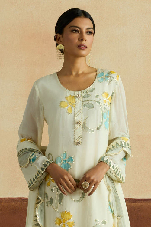 Parul Embroidered Kurta Set (Unstitched)