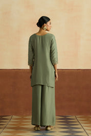 Priya Embroidered Kurta Set