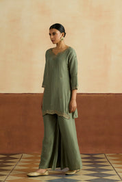Priya Embroidered Kurta Set
