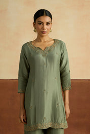 Priya Embroidered Kurta Set
