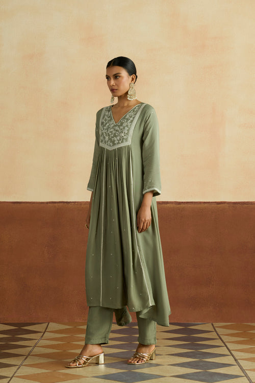 Rajvi Embroidered Kurta Set