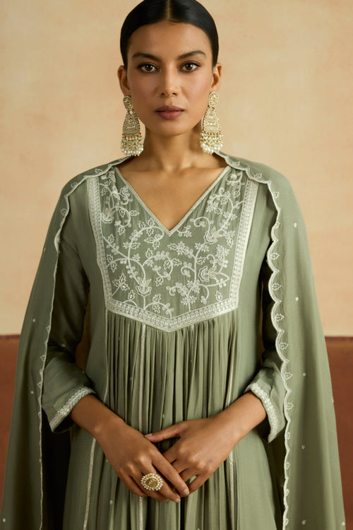 Rajvi Embroidered Kurta Set