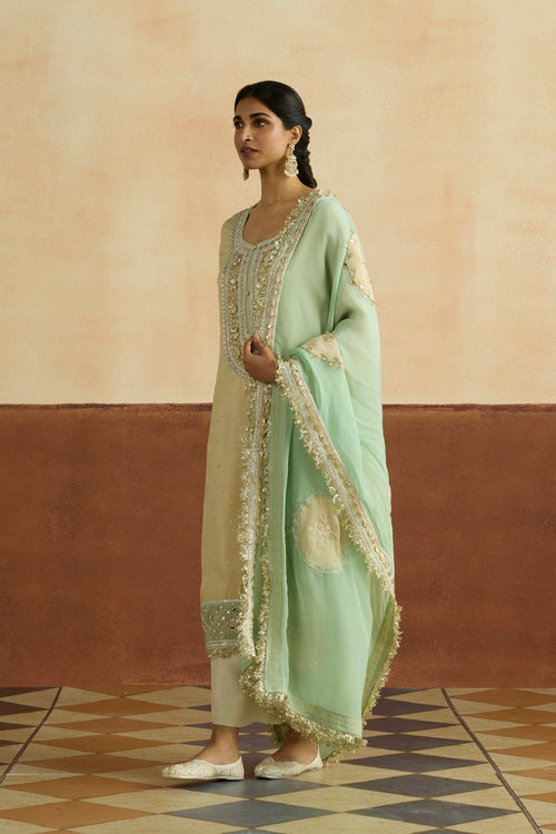 Nitara Embroidered Kurta Set (Unstitched)