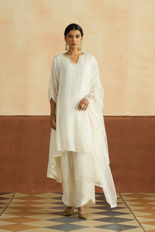 Radhika Embroidered Kurta Set