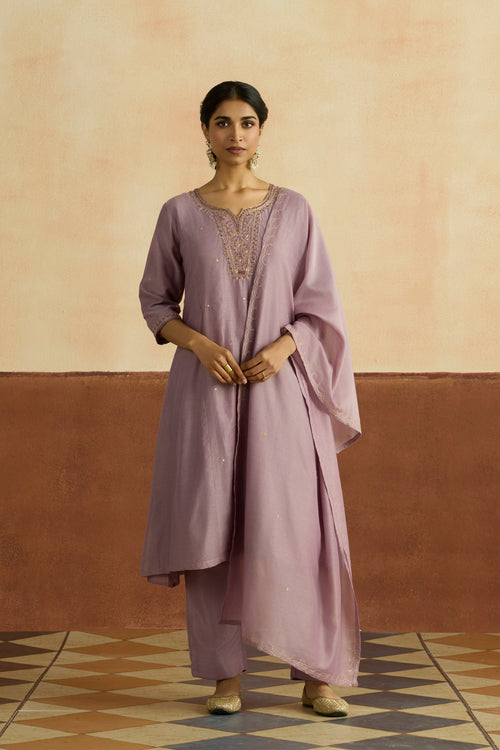 Oorja Embroidered Kurta Set