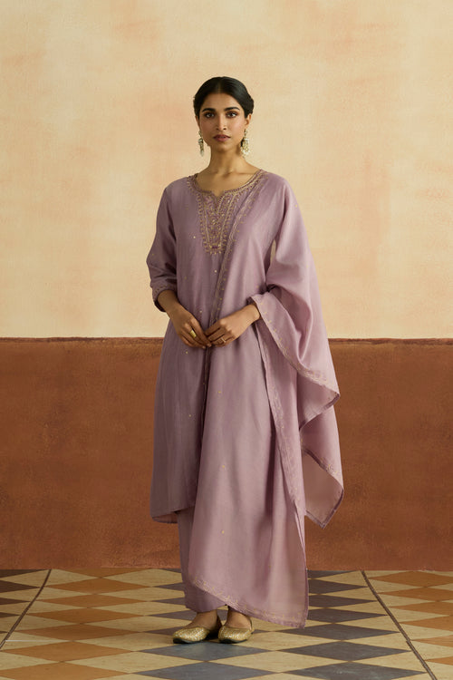 Oorja Embroidered Kurta Set