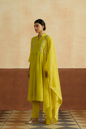 Ruhani Embroidered Kurta Set