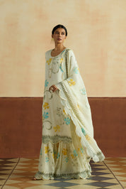 Parul Embroidered Kurta Set (Unstitched)