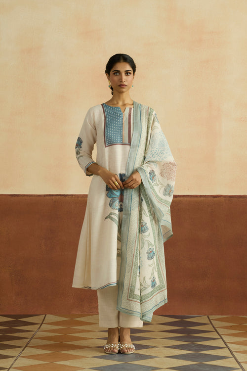 Rhea Embroidered Kurta Set