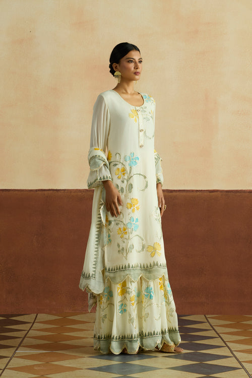 Parul Embroidered Kurta Set (Unstitched)