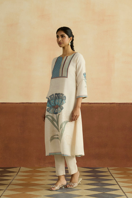Rhea Embroidered Kurta Set