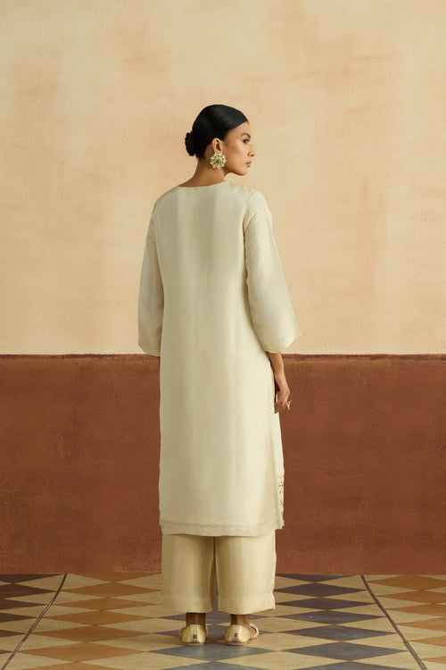Malini Embroidered Kurta Set (Unstitched)