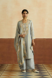 Manika Embroidered Kurta Set (Unstitched)