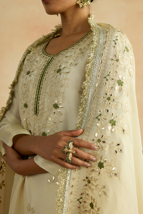 Malini Embroidered Kurta Set (Unstitched)