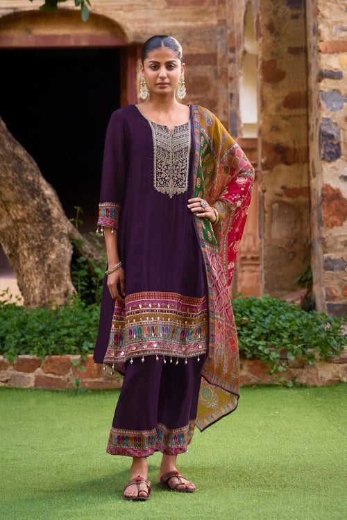 Husna Embroidered Kurta Set
