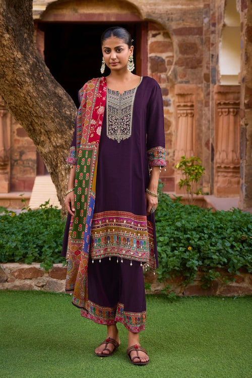 Husna Embroidered Kurta Set