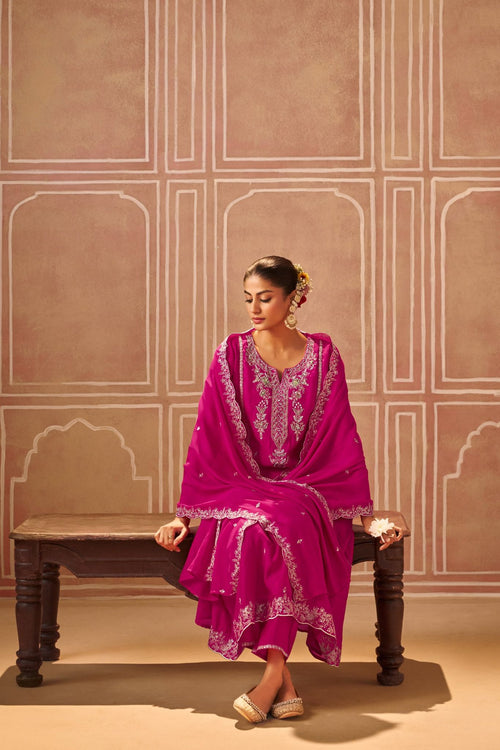 Zahra Embroidered Kurta Set