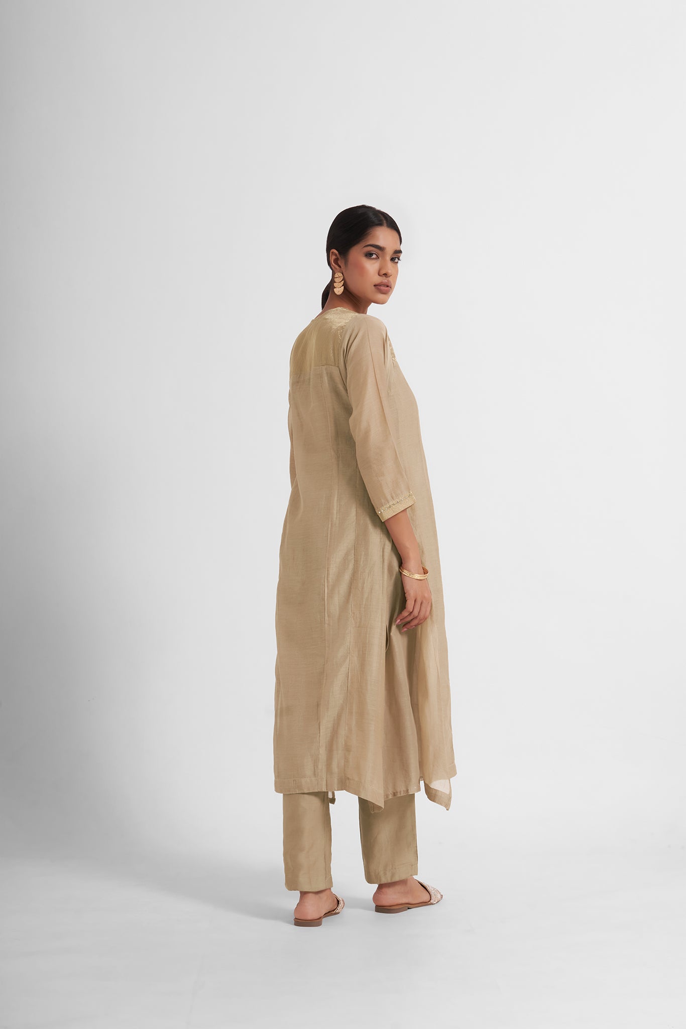 Anaya Embroidered Kurta Set