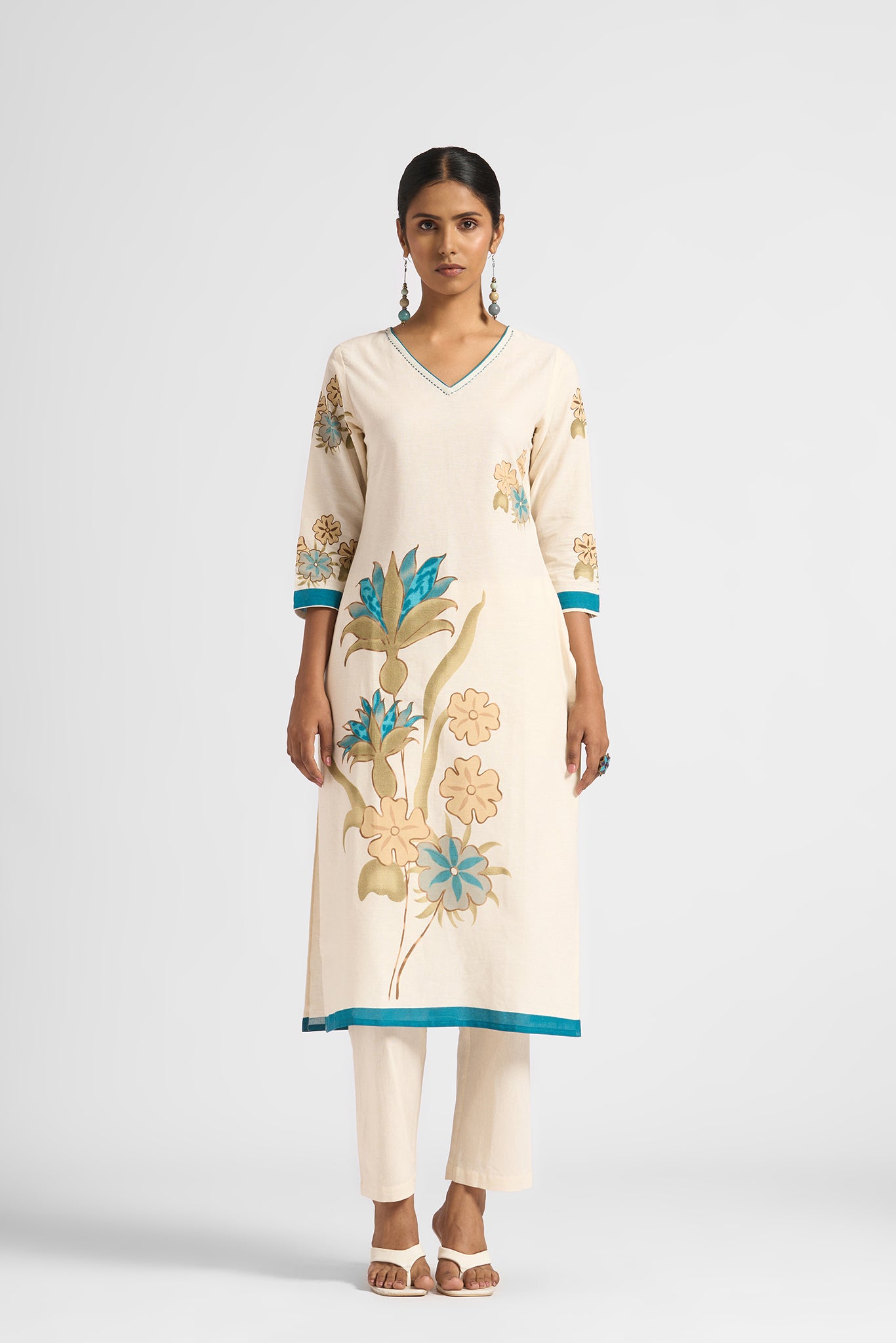 Aafiya Kurta Set - House of Ayuda