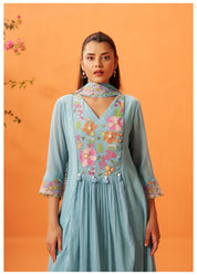 Noor Embroidered Kurta Set