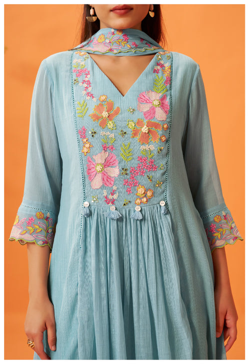 Noor Embroidered Kurta Set