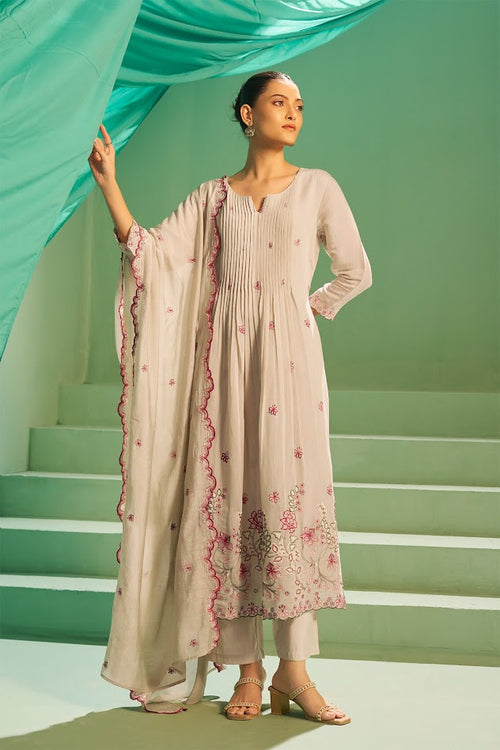 Naqsh Embroidered Kurta Set