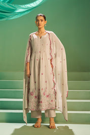Naqsh Embroidered Kurta Set
