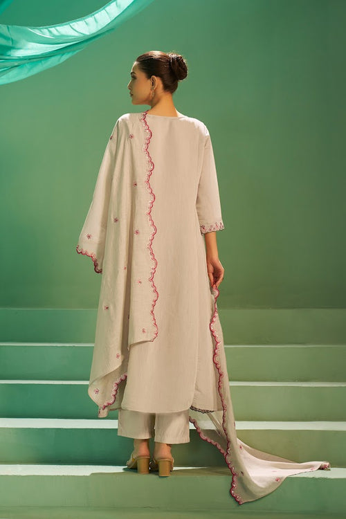 Naqsh Embroidered Kurta Set