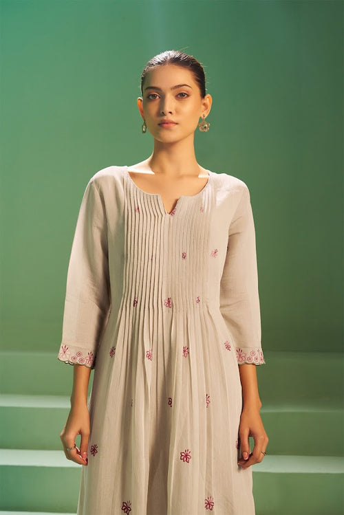 Naqsh Embroidered Kurta Set