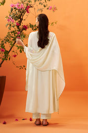 Bahaar Embroidered Kurta Set